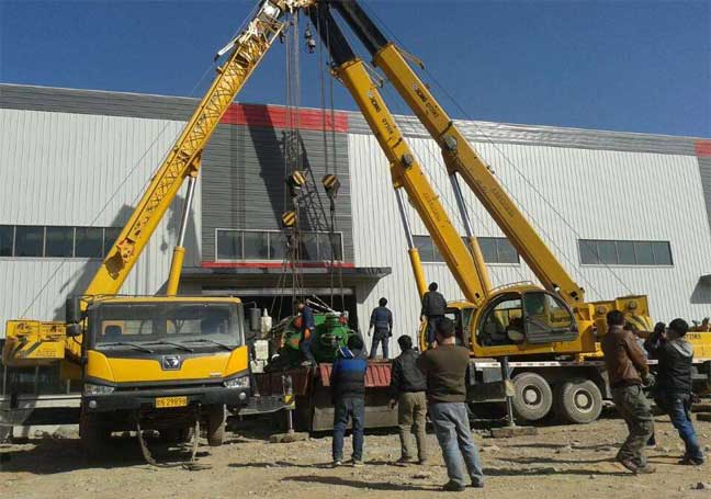 昆明吊裝搬運(yùn)公司：什么樣的人能夠擔(dān)任搬運(yùn)現(xiàn)場(chǎng)指揮？